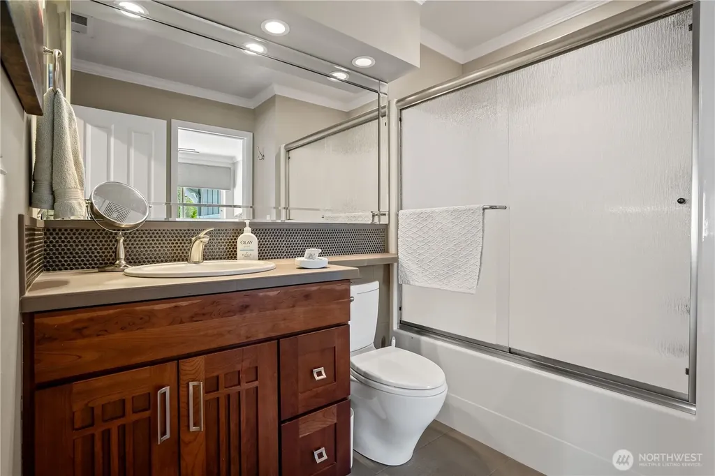 4691 Wade Street Bellingham WA 98226