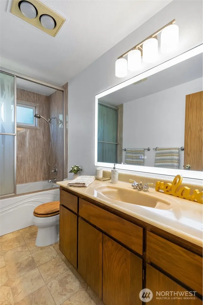 122 Bellflower Road Bothell WA 98012