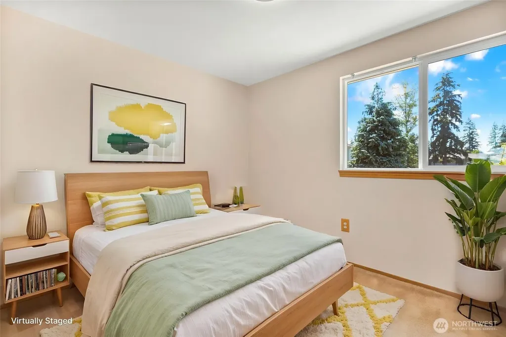 122 Bellflower Road Bothell WA 98012