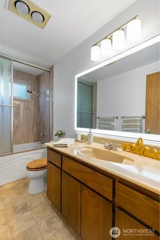 122 Bellflower Road Bothell WA 98012