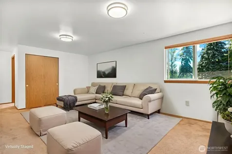 122 Bellflower Road Bothell WA 98012