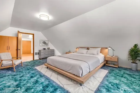 122 Bellflower Road Bothell WA 98012