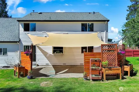 122 Bellflower Road Bothell WA 98012