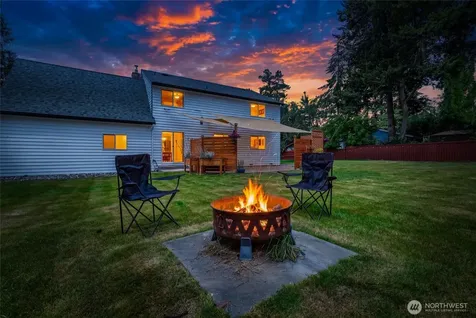 122 Bellflower Road Bothell WA 98012