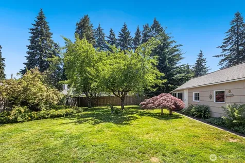17904 8th Avenue NE Shoreline WA 98155
