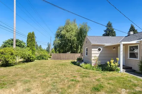 17904 8th Avenue NE Shoreline WA 98155