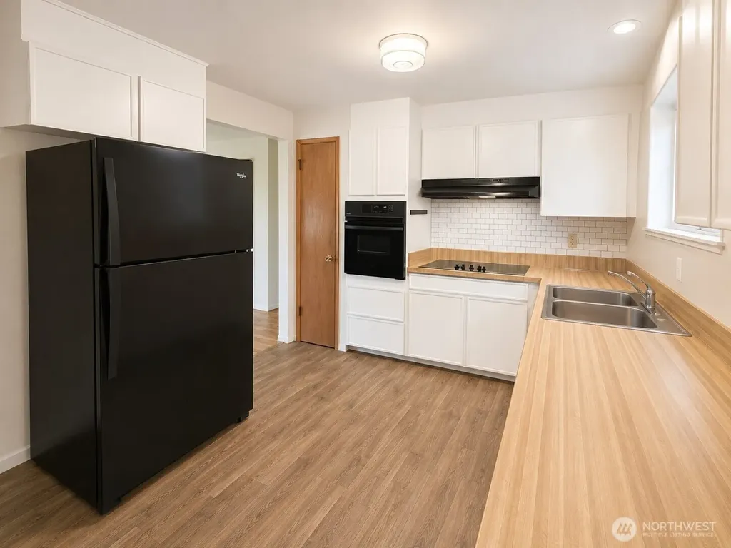 24325 89th Place W Edmonds WA 98026