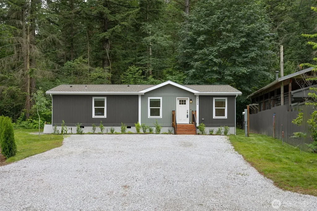 8528 Juniper Place Maple Falls WA 98266