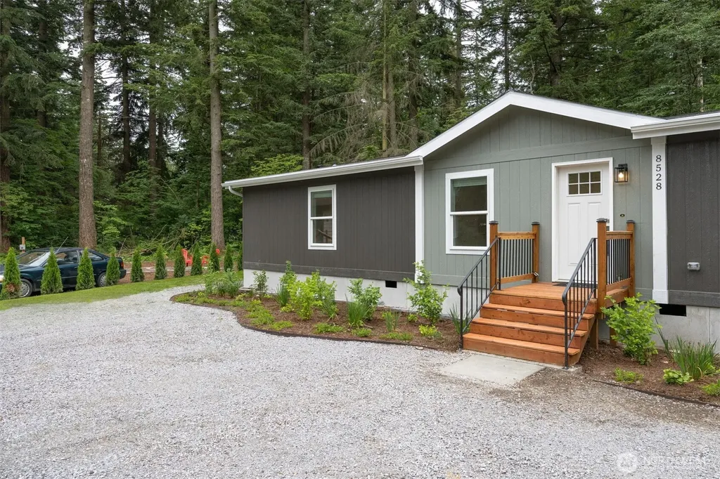 8528 Juniper Place Maple Falls WA 98266