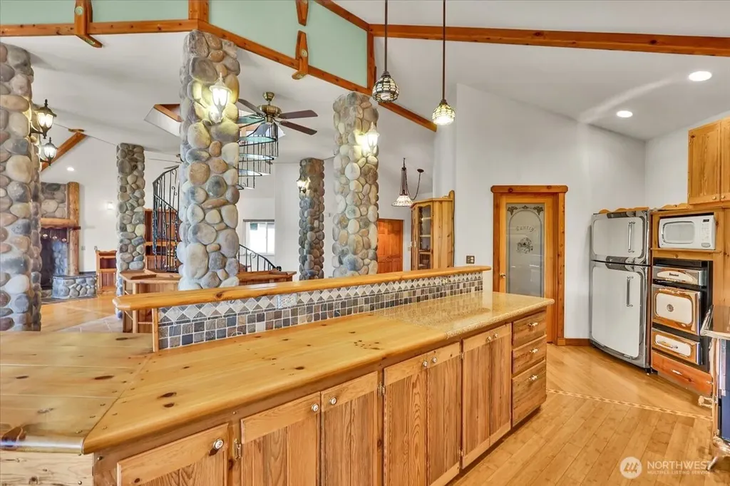 17049 Lake Point Drive SE Yelm WA 98597