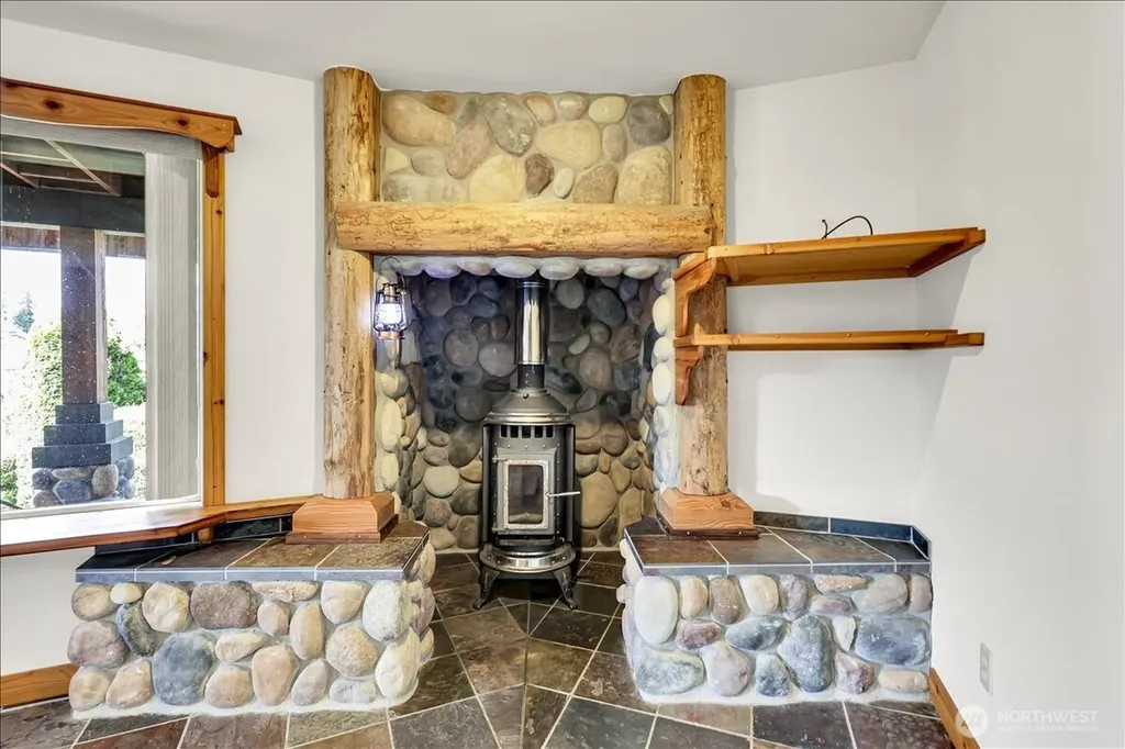 17049 Lake Point Drive SE Yelm WA 98597