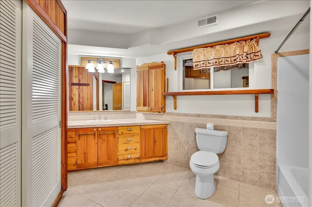 17049 Lake Point Drive SE Yelm WA 98597