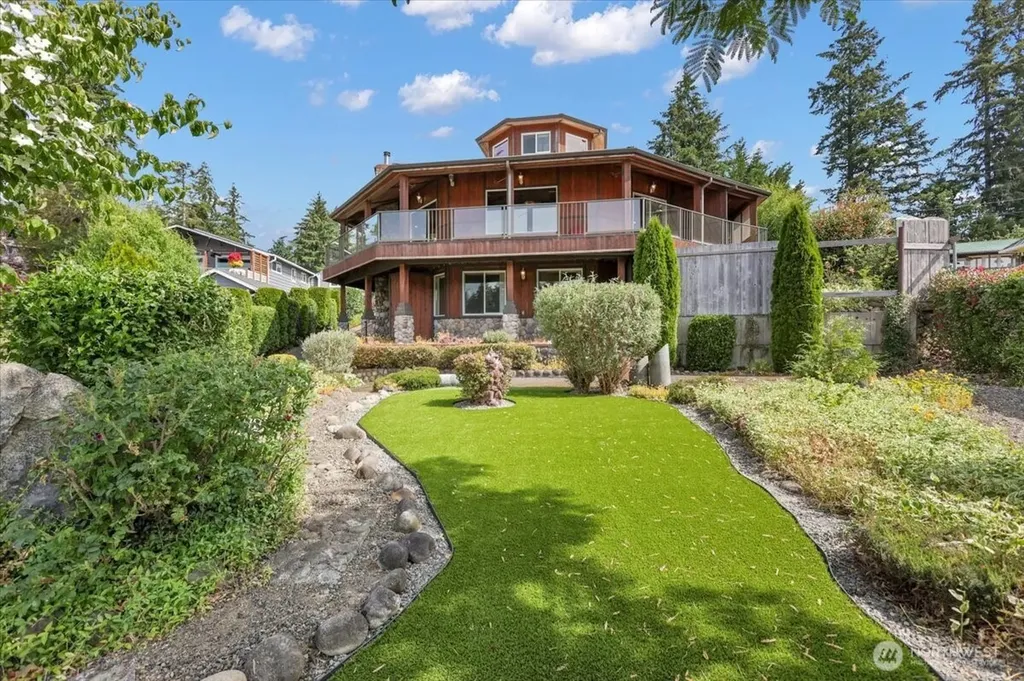 17049 Lake Point Drive SE Yelm WA 98597