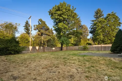15815 121st Avenue Ct E Puyallup WA 98374