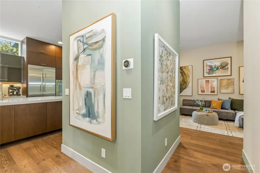 1313 4th Avenue W Seattle WA 98119
