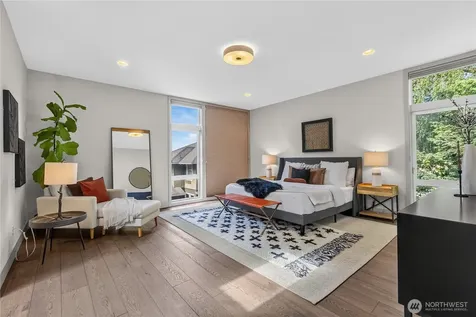 1313 4th Avenue W Seattle WA 98119