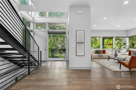 1313 4th Avenue W Seattle WA 98119