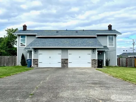 921 11th Avenue NW Puyallup WA 98371