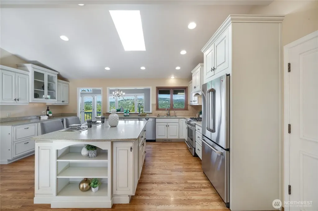 4232 Shoreclub Drive Mercer Island WA 98040