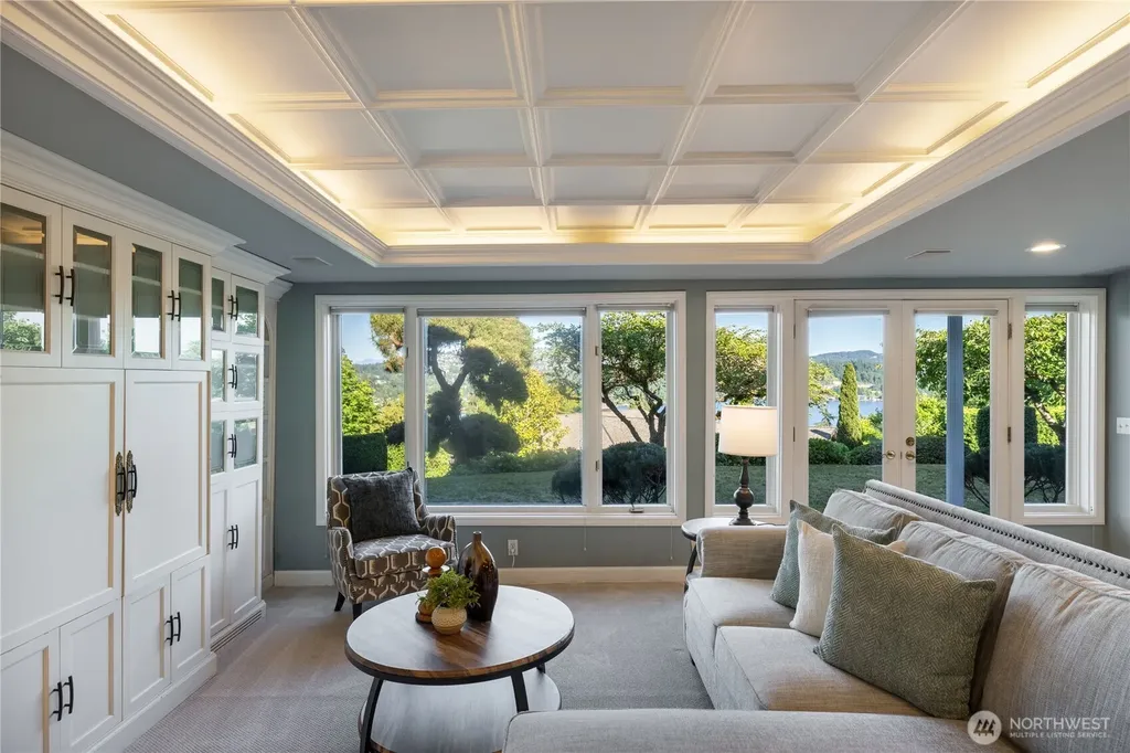 4232 Shoreclub Drive Mercer Island WA 98040