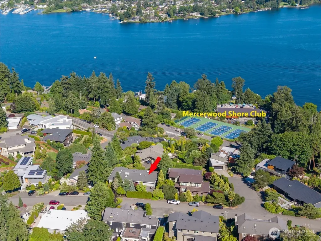 4232 Shoreclub Drive Mercer Island WA 98040