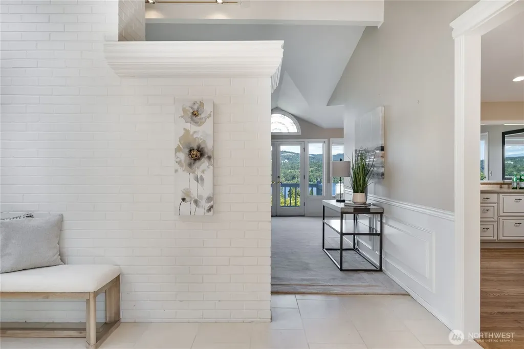 4232 Shoreclub Drive Mercer Island WA 98040