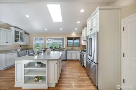 4232 Shoreclub Drive Mercer Island WA 98040