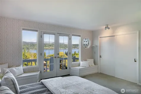 4232 Shoreclub Drive Mercer Island WA 98040