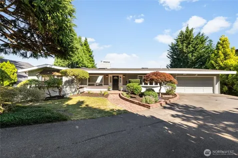 4232 Shoreclub Drive Mercer Island WA 98040