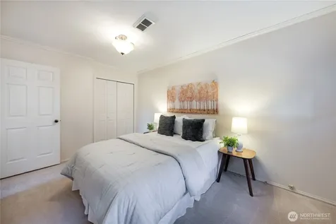 4232 Shoreclub Drive Mercer Island WA 98040