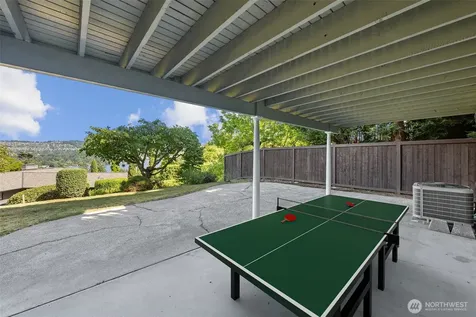 4232 Shoreclub Drive Mercer Island WA 98040