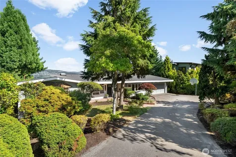 4232 Shoreclub Drive Mercer Island WA 98040