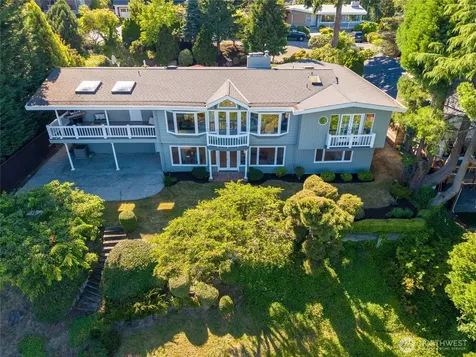 4232 Shoreclub Drive Mercer Island WA 98040