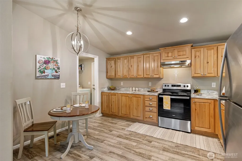 12487 Old Military Road NE Poulsbo WA 98370