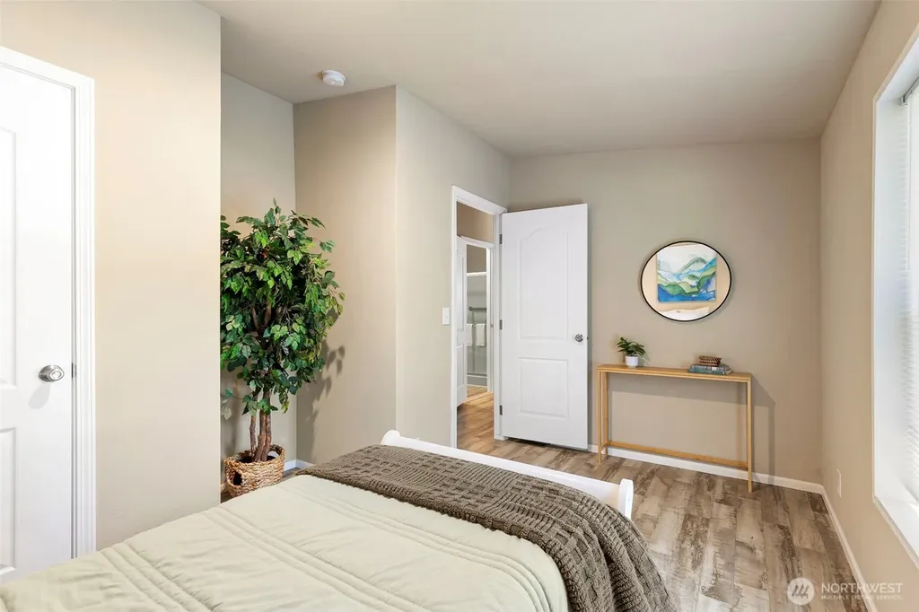 12487 Old Military Road NE Poulsbo WA 98370