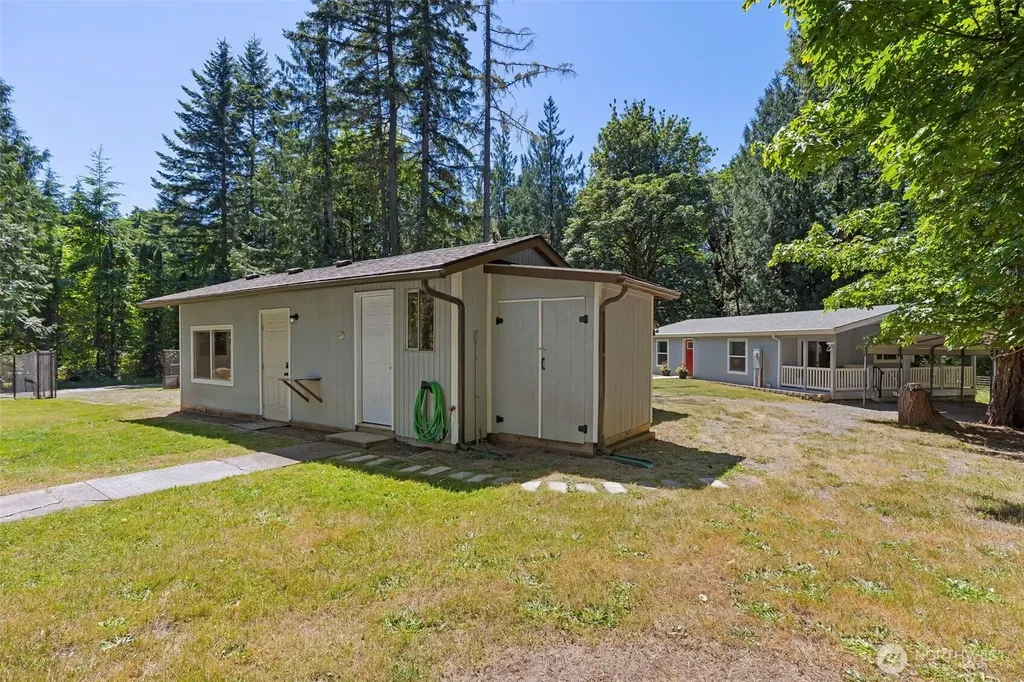 12487 Old Military Road NE Poulsbo WA 98370