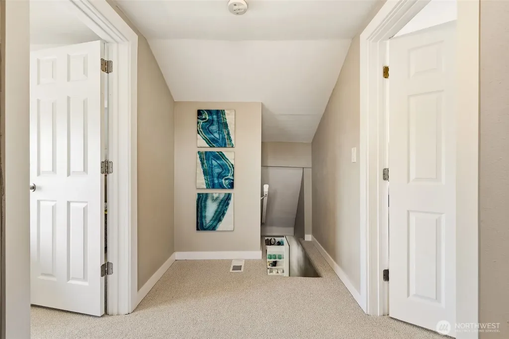8123 49th Avenue S Seattle WA 98118