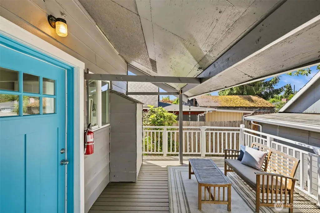 8123 49th Avenue S Seattle WA 98118