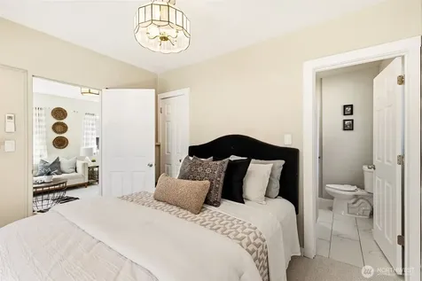 8123 49th Avenue S Seattle WA 98118