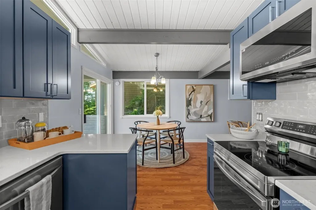 1701 Weatherswood Drive NW Gig Harbor WA 98335