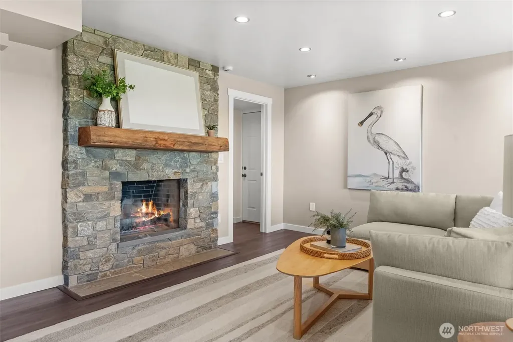 1701 Weatherswood Drive NW Gig Harbor WA 98335