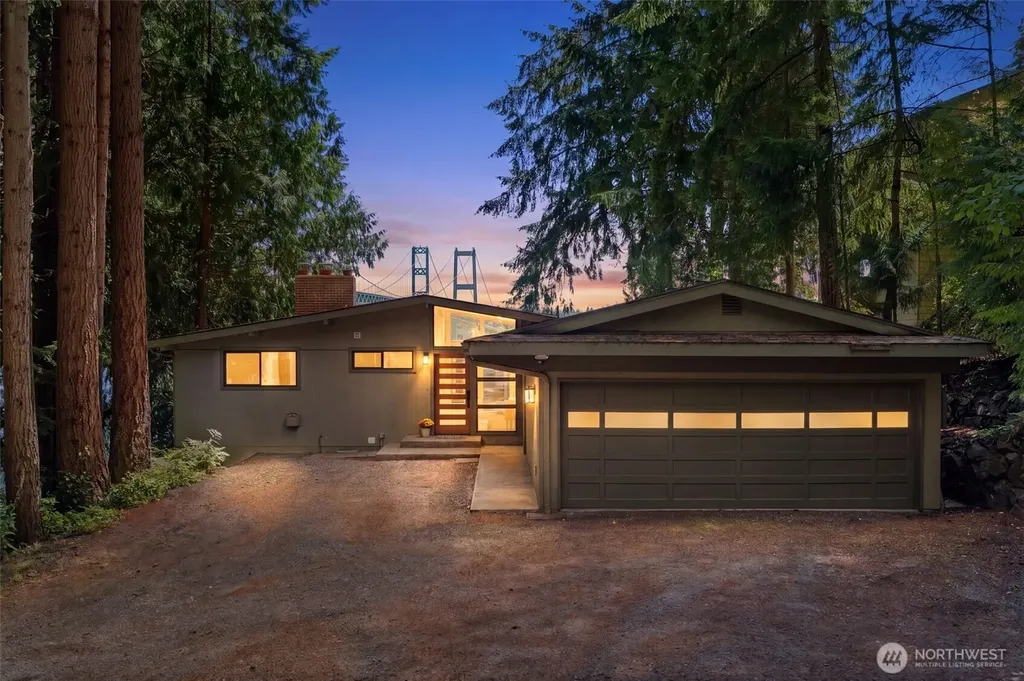 1701 Weatherswood Drive NW Gig Harbor WA 98335