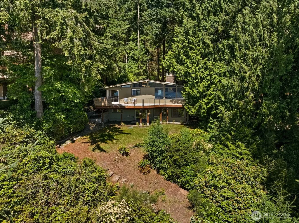 1701 Weatherswood Drive NW Gig Harbor WA 98335