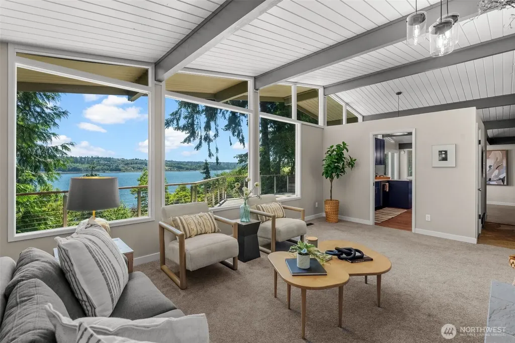 1701 Weatherswood Drive NW Gig Harbor WA 98335