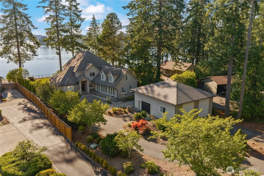 2648 Fishtrap Road NE Olympia WA 98506