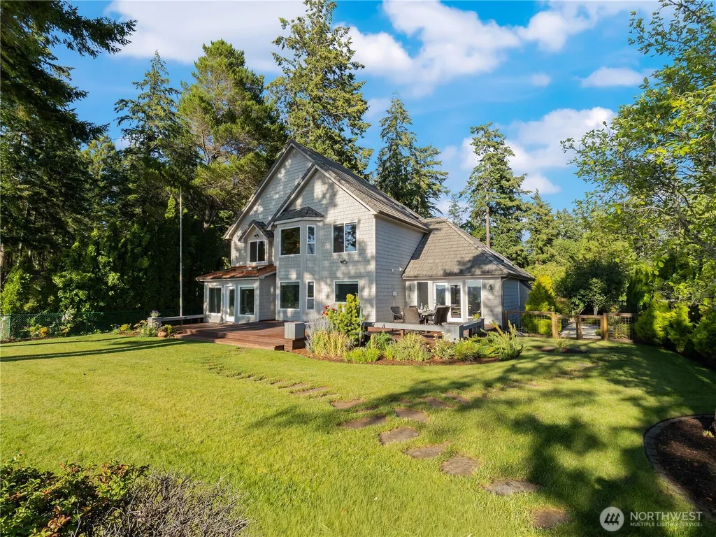2648 Fishtrap Road NE Olympia WA 98506