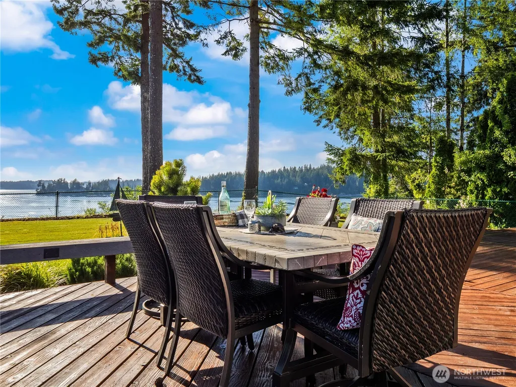 2648 Fishtrap Road NE Olympia WA 98506