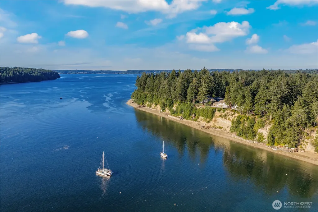 2648 Fishtrap Road NE Olympia WA 98506