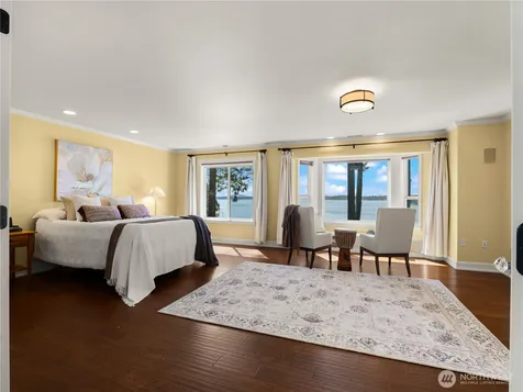 2648 Fishtrap Road NE Olympia WA 98506