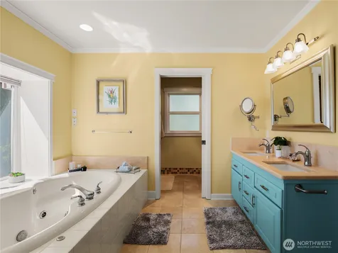2648 Fishtrap Road NE Olympia WA 98506